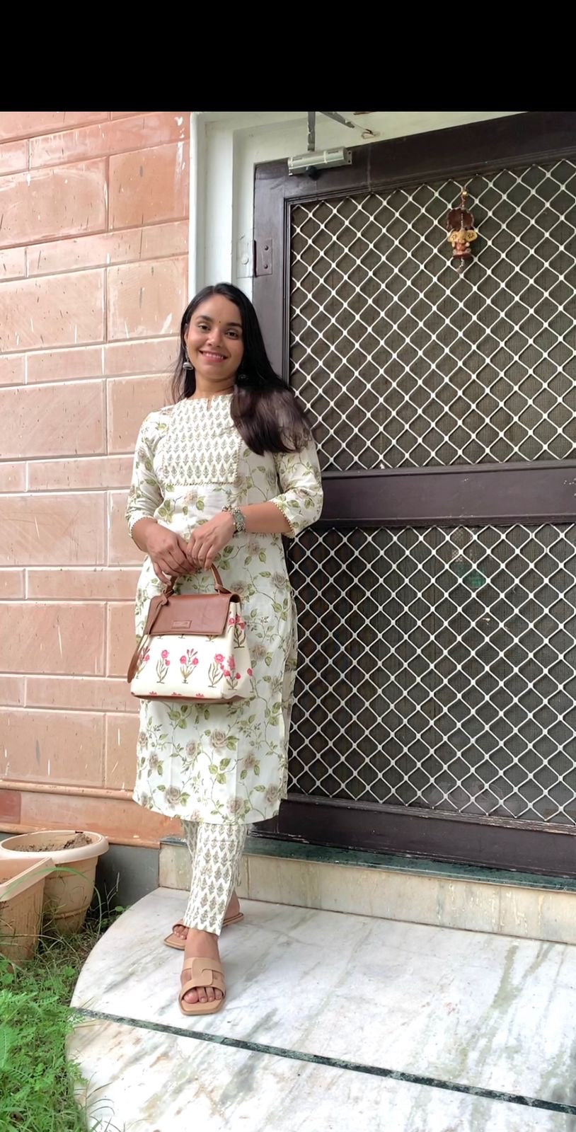 Stylish Floral Print Cotton Kurti Pant Set Online- Savistudio