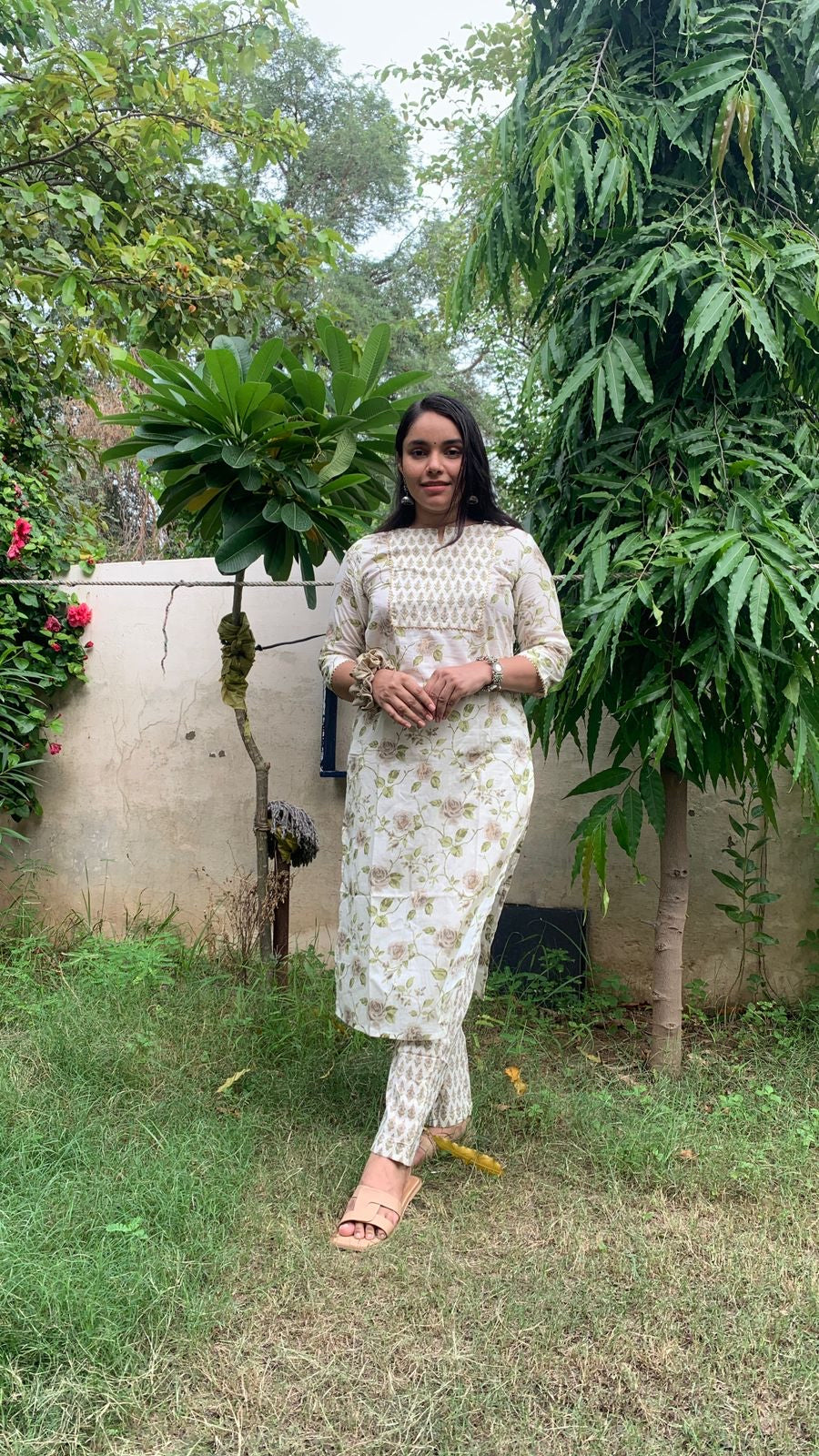 Stylish Floral Print Cotton Kurti Pant Set Online- Savistudio