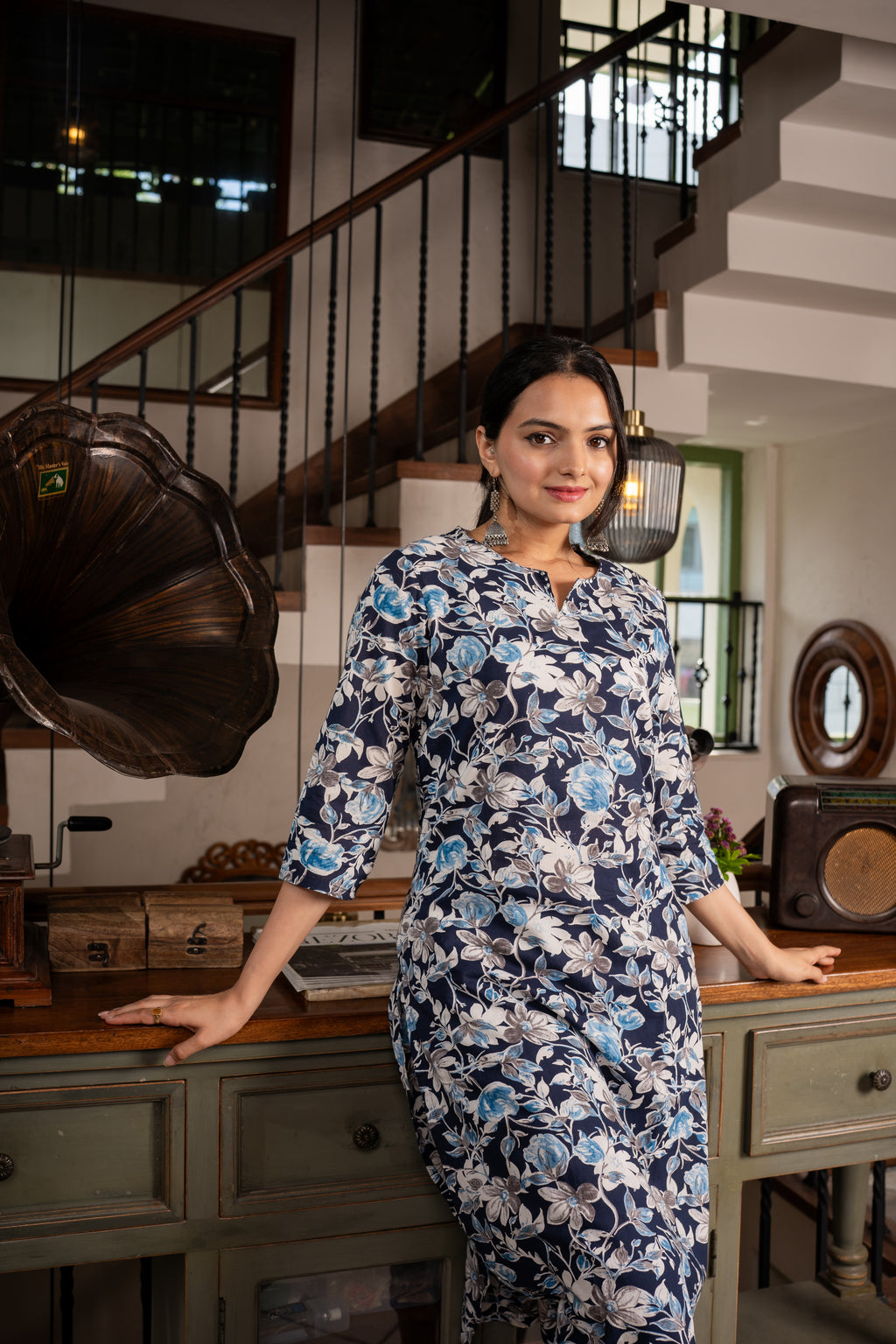 Shop Monotone blue floral Printed kurti Pant Set
