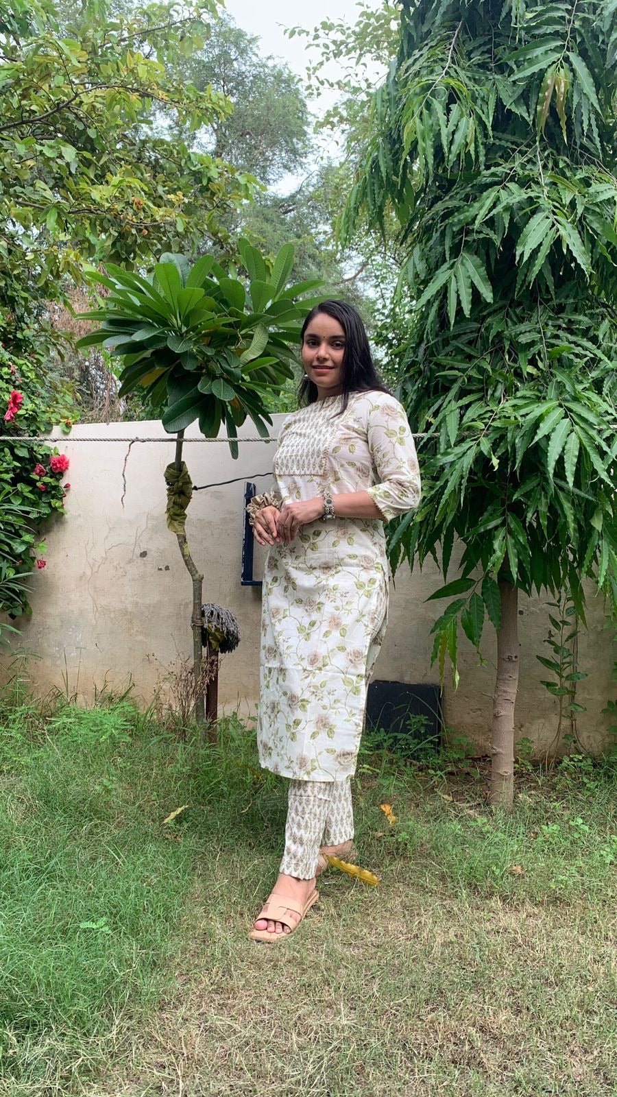 Stylish Floral Print Cotton Kurti Pant Set Online- Savistudio