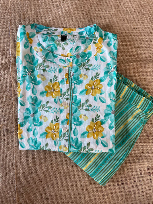 Shop Comfortable Wear Rama Color Kurti Pant Set