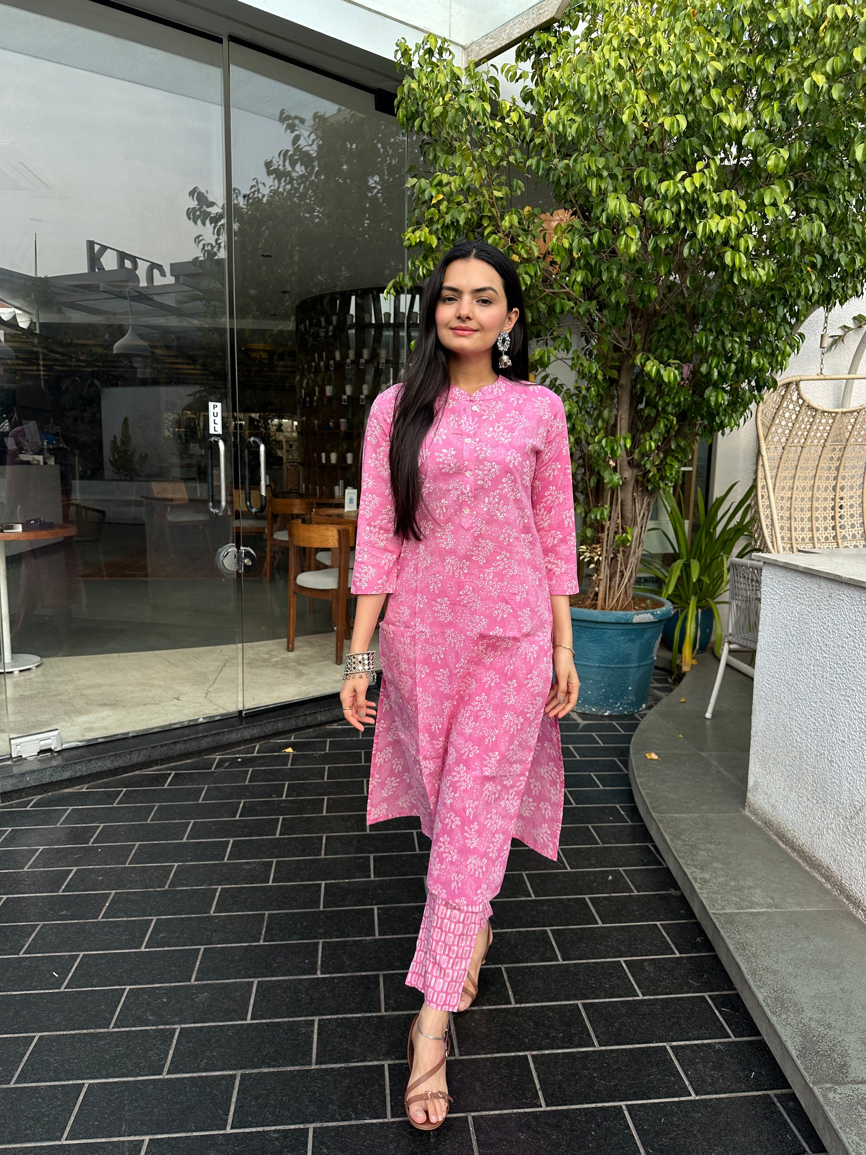 Flamingo Pink Nature Leaf Print Kurti Pant Set
