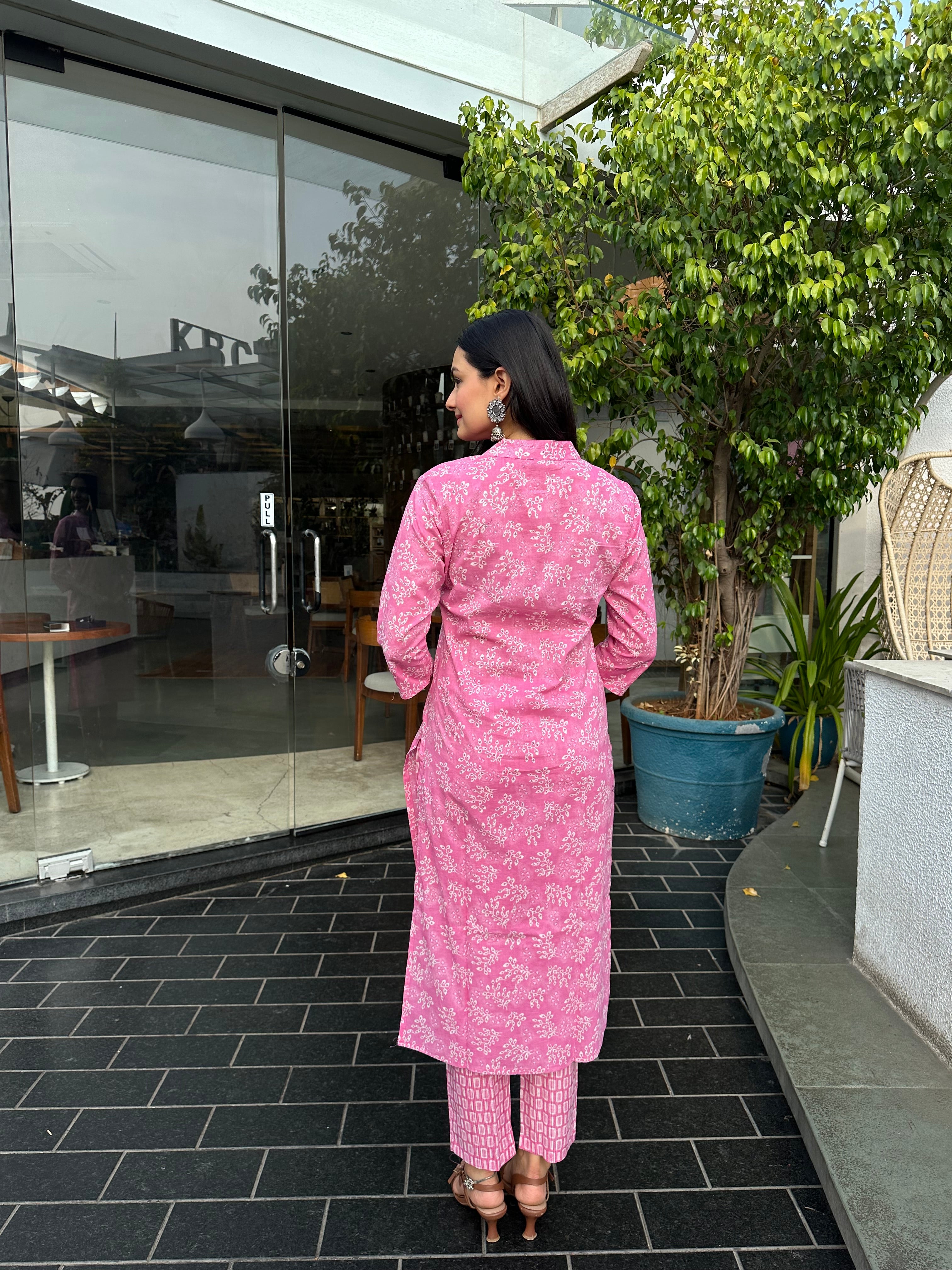 Flamingo Pink Nature Leaf Print Kurti Pant Set