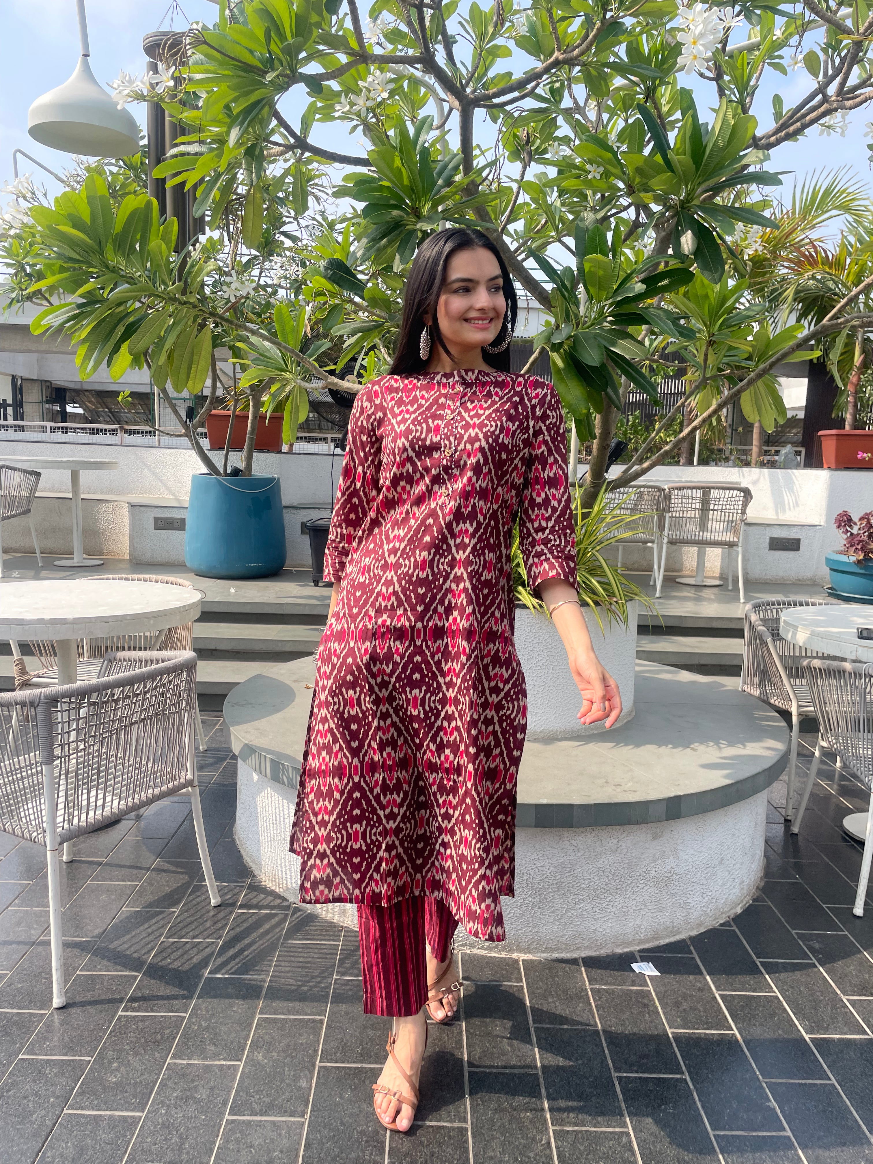 Elegant Maroon Ikat Print Kurti Pant Set