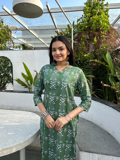 Bottle Green Forest Leaf Print Only Kurti